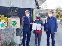 사본 -[축산과]상주시, 농림부 지정「깨끗한 축산농장」현판 전달.jpg