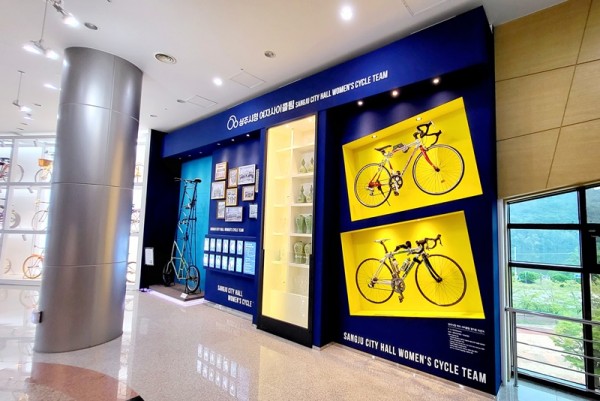 [상주박물관] 이색자전거 홍보코너.jpg