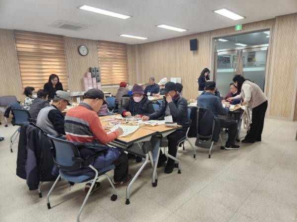 치매어르신쉼터 운영.jpg