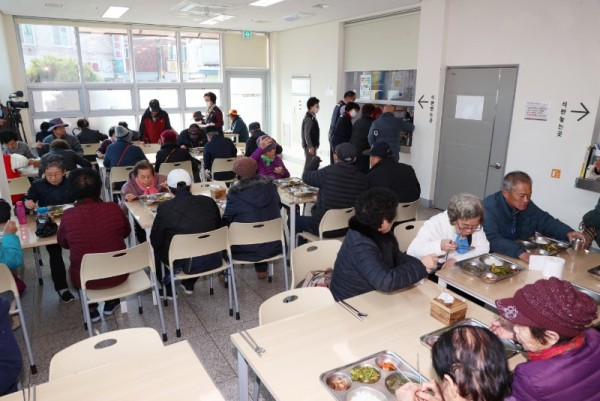 무료급식 봉사활동 (54).JPG